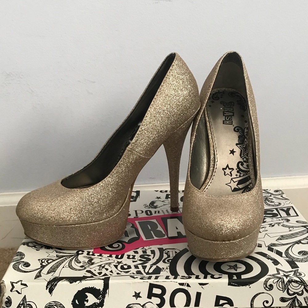 Gold heels size 7